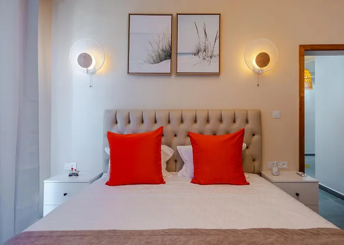 High End, Luxury And Cosy Holiday Apartment With Pool And Close To The Beach