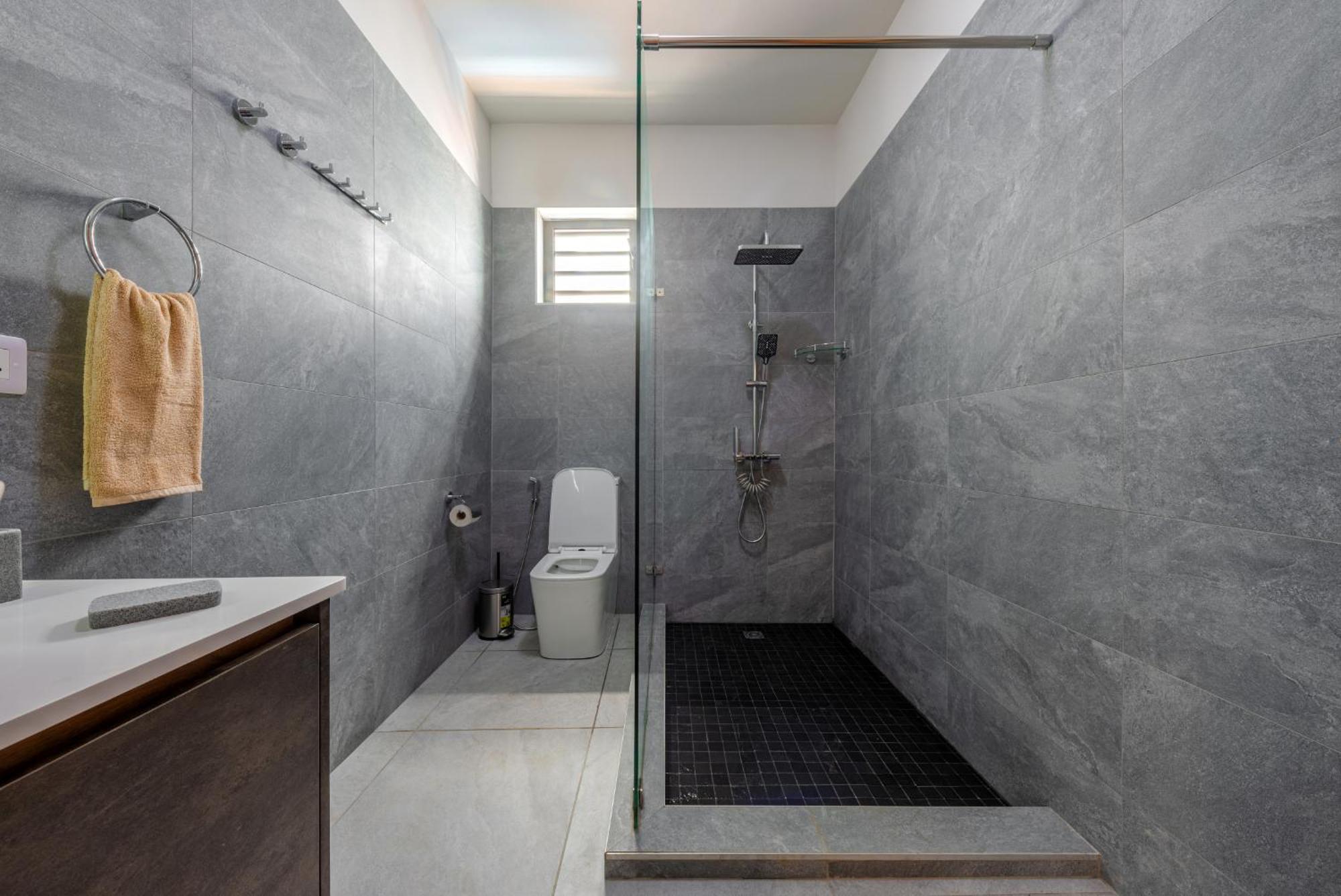 High End, Luxury And Cosy With Pool And Close To The *