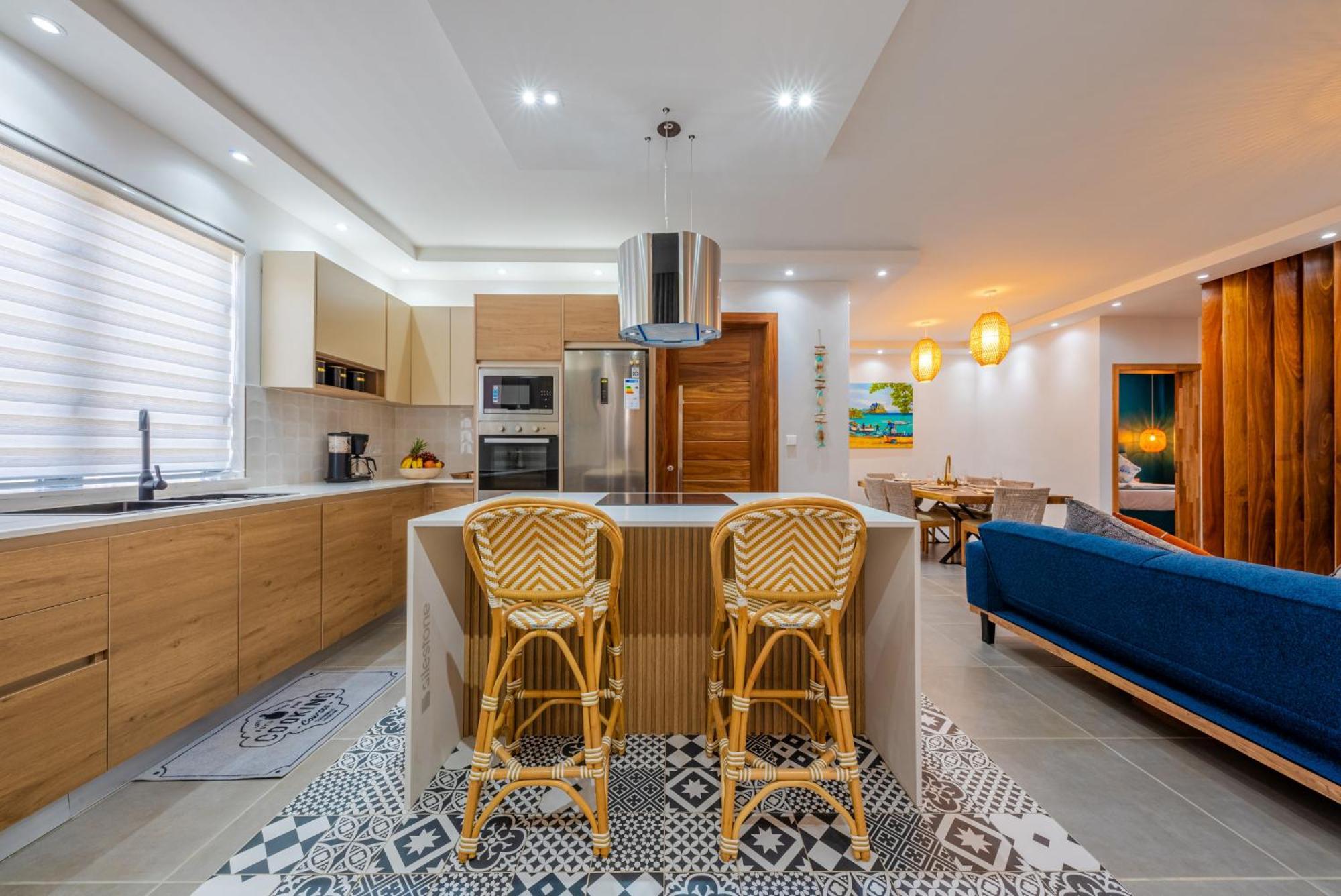 High End, Luxury And Cosy With Pool And Close To The *