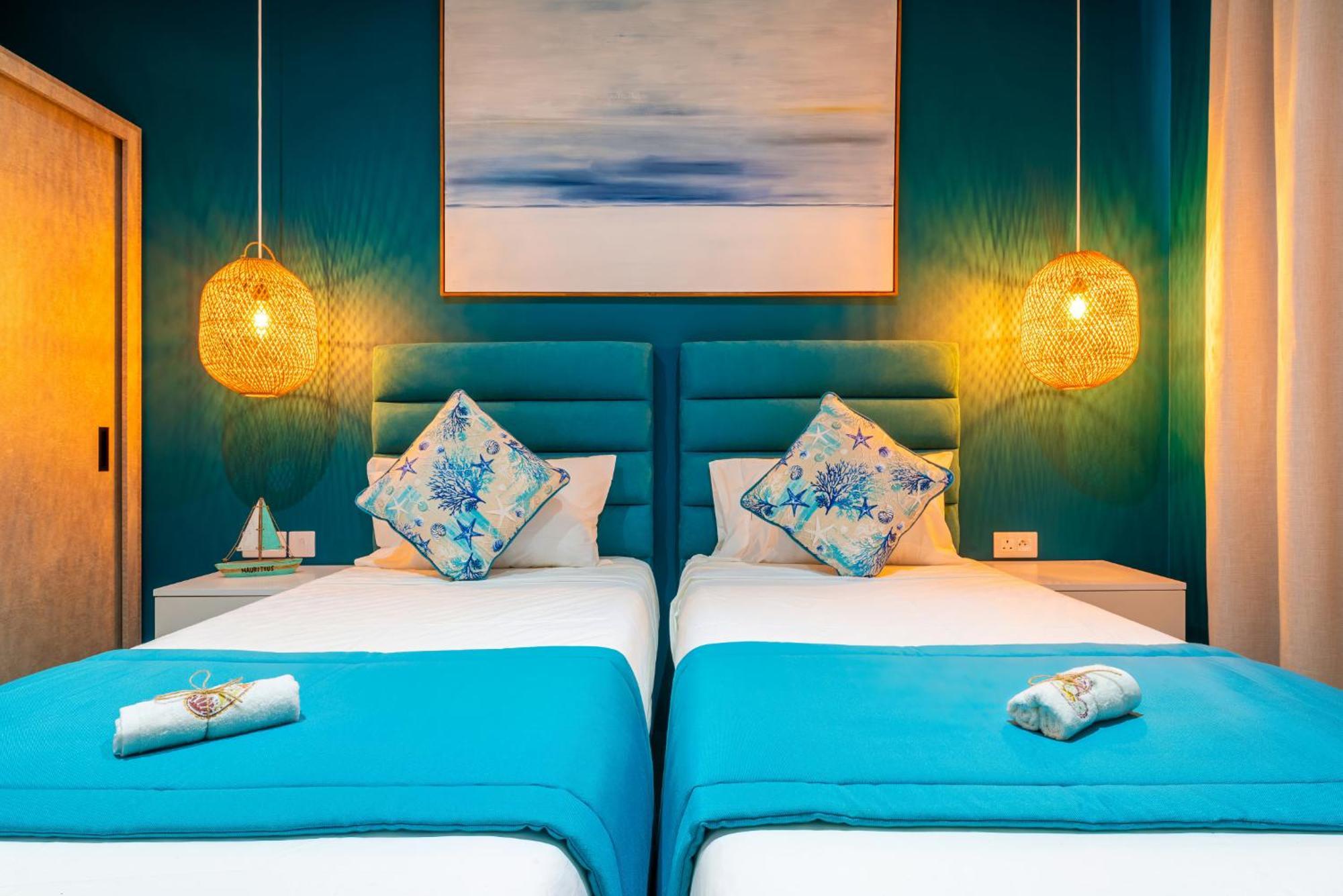 High End, Luxury And Cosy With Pool And Close To The Apartamento *